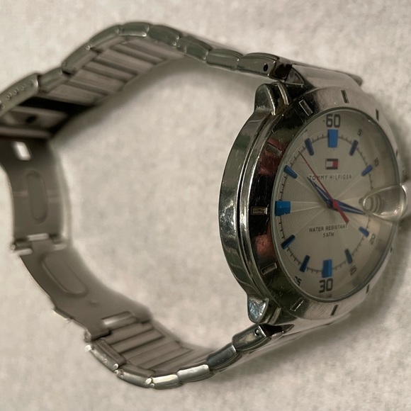 Tommy Hilfiger Watch F90267 - Picture 4 of 5